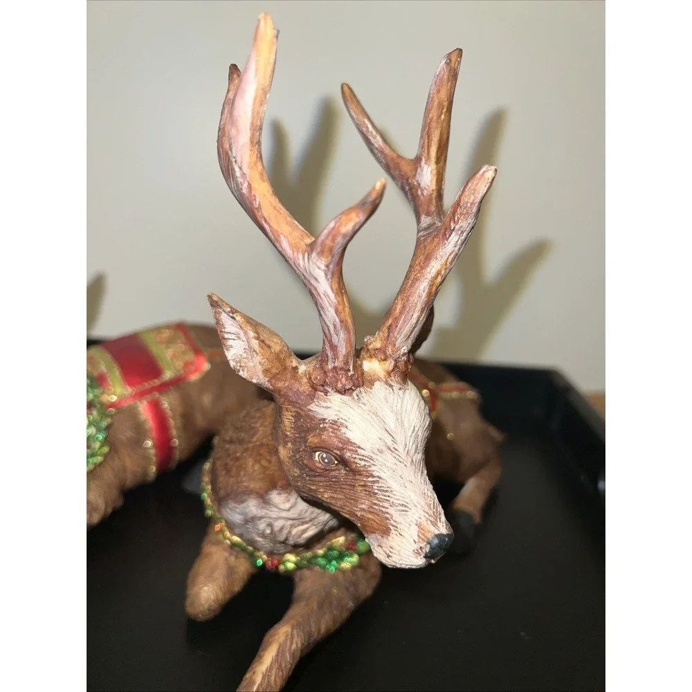 Set Of 2 Reindeer Resin Wooden Look Christmas Holiday Wreath Decor Display 10x8